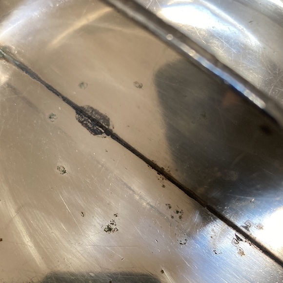 Divided and Covered Serving Dish - Picture 7 of 8